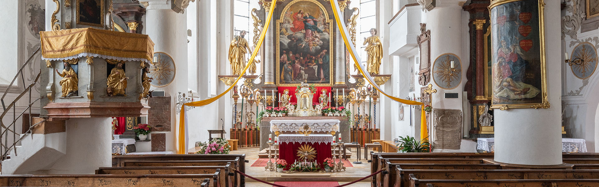 Altar Pfarrkirche Maria Himmelfahrt Grassau
