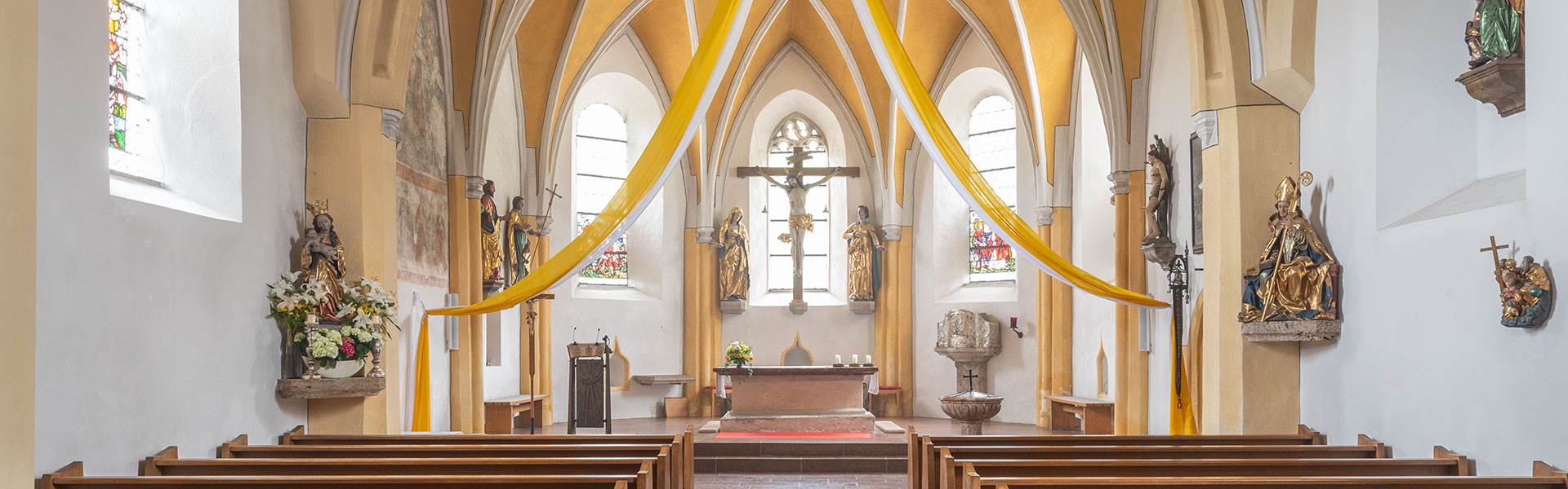 Altar Pfarrkirche St. Andreas Staudach-Egerndach